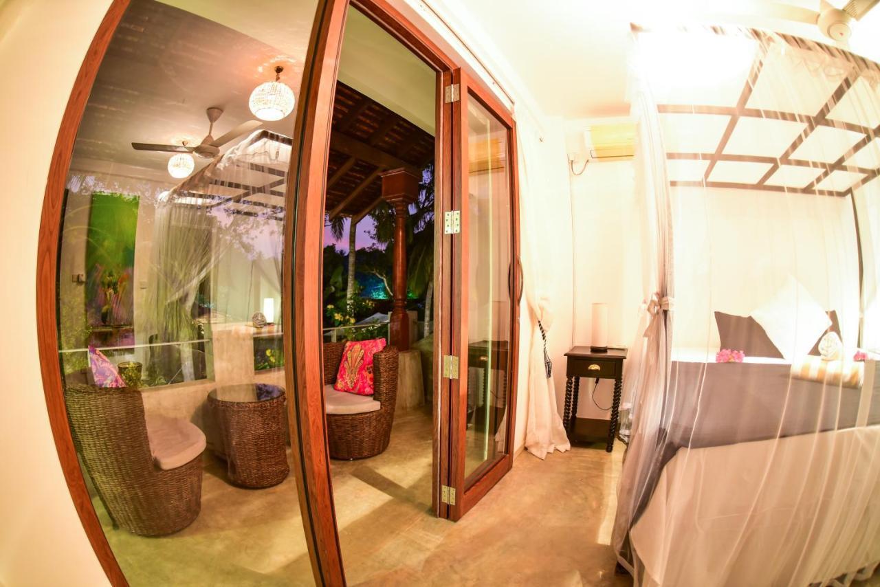 Tropical House - Jungleside Villa Hikkaduwa Kültér fotó
